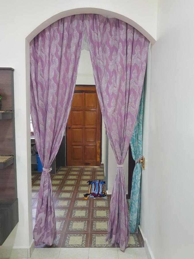 Homestay Che Wan Kuantan Esterno foto